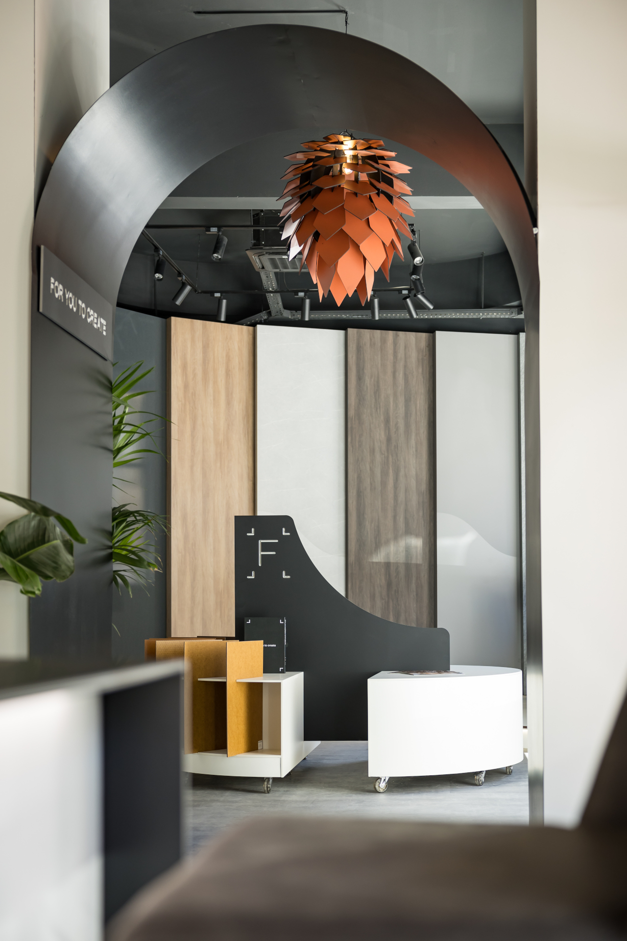 Pe 26 martie, noul showroom Fundermax si-a deschis portile in centrul orasului Bucuresti